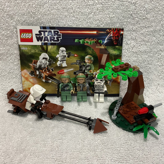 9489 Endor Rebel Trooper & Imperial Trooper Battle Pack | LEGO Star Wars