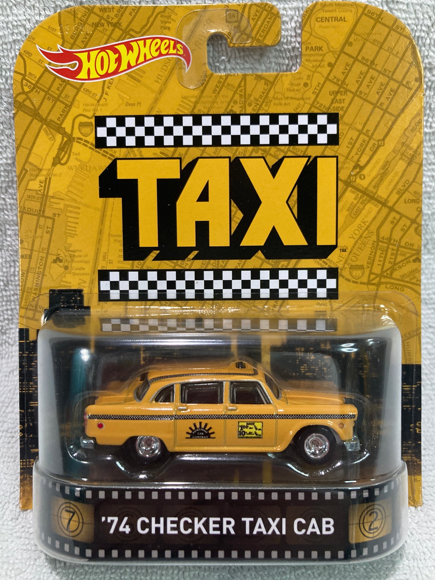 '74 Checker Taxi Cab | TAXI | Hot Wheels Retro Entertainment