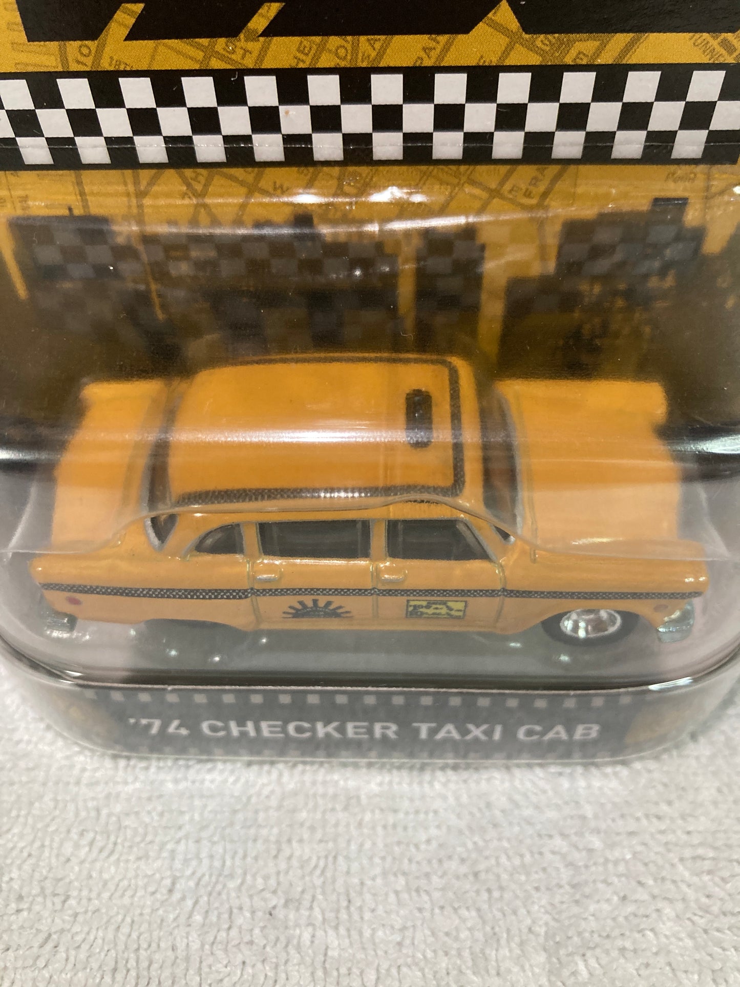 '74 Checker Taxi Cab | TAXI | Hot Wheels Retro Entertainment