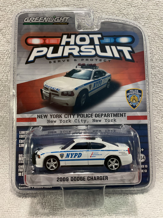 2009 Dodge Charger | NYPD | Hot Pursuit | Greenlight