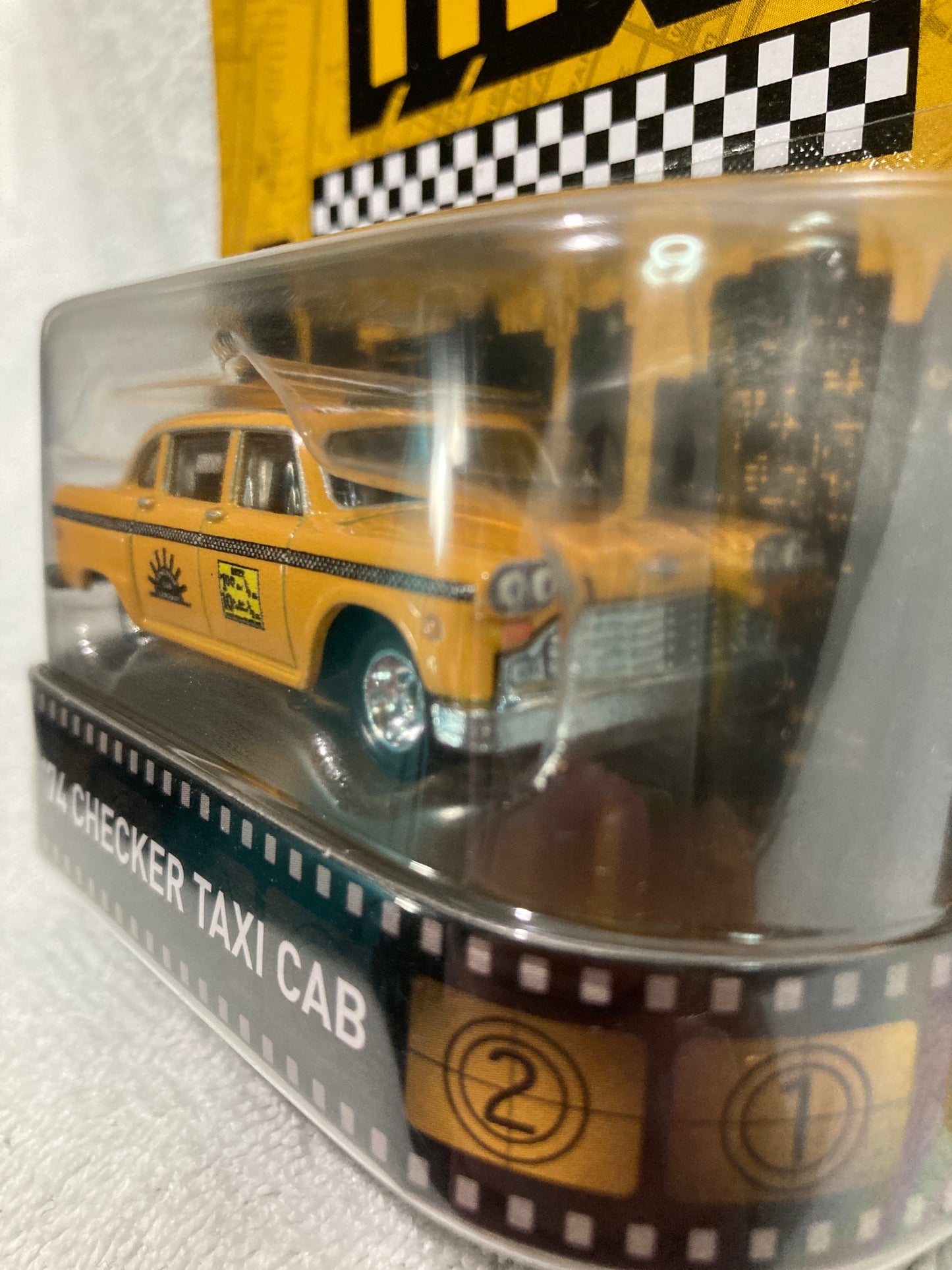 '74 Checker Taxi Cab | TAXI | Hot Wheels Retro Entertainment