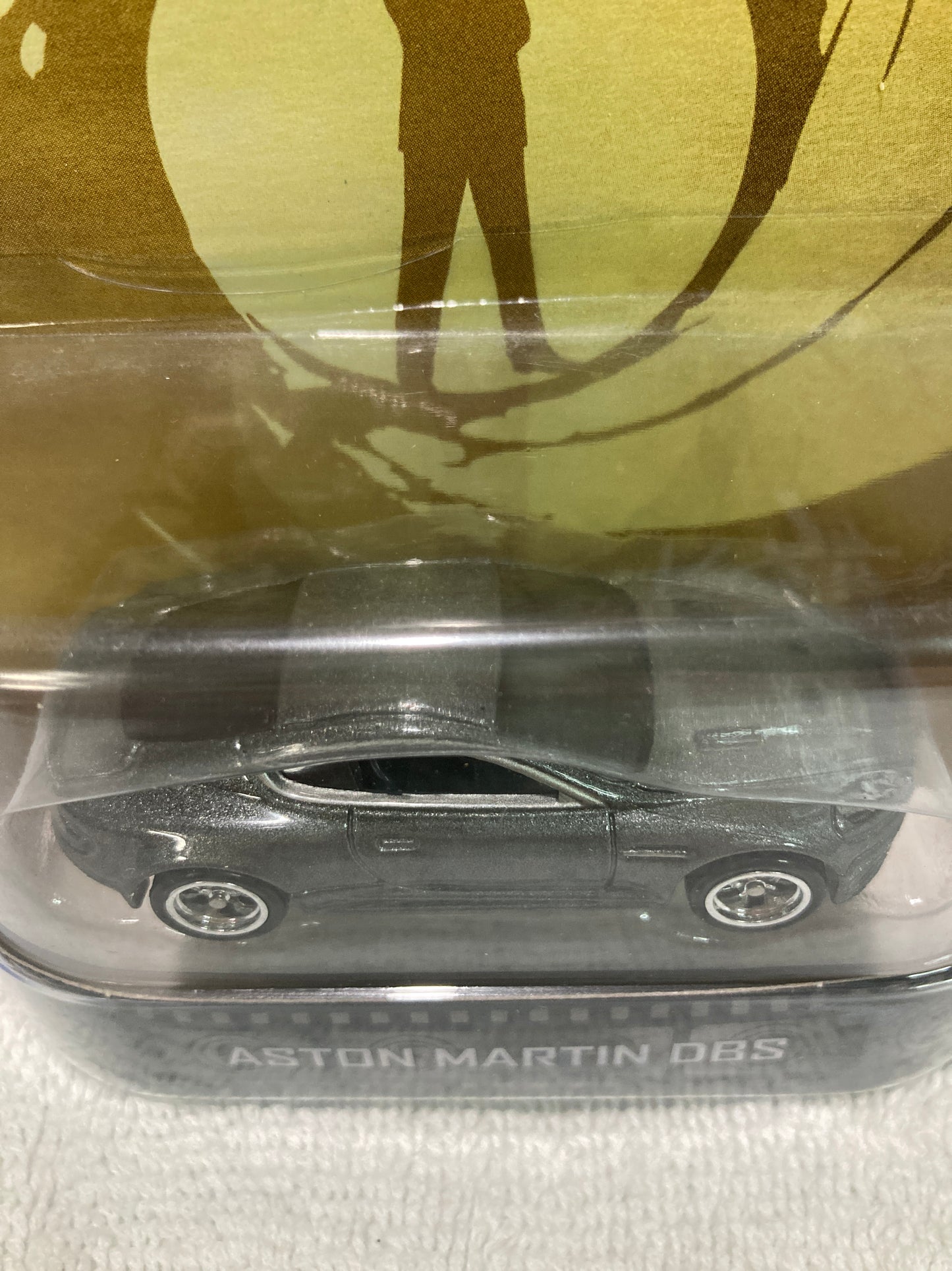 Aston Martin DB5 | James Bond Casino Royale | Hot Wheels Retro Entertainment